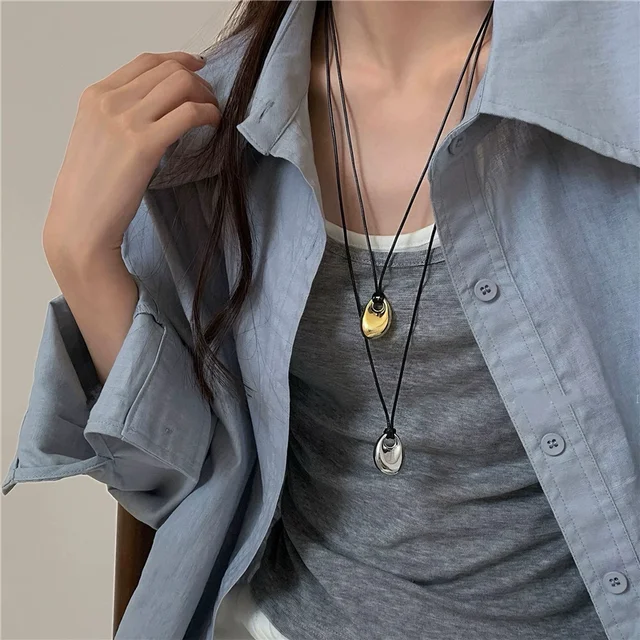 Collier ajustable en cuir PU avec pendentif métallique irrégulier, chaîne de clavicule, breloque géométrique, accessoire unisexe, vente en gros 1
