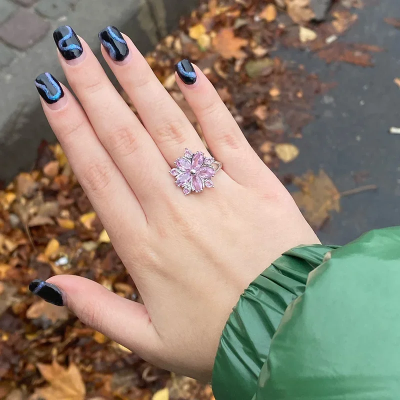 New Women Geometric Flower Ring Female Light Luxury Charm Crystal Stone Cherry Blossom Ring Jewelry Bagye Acier Inoxydable Femme