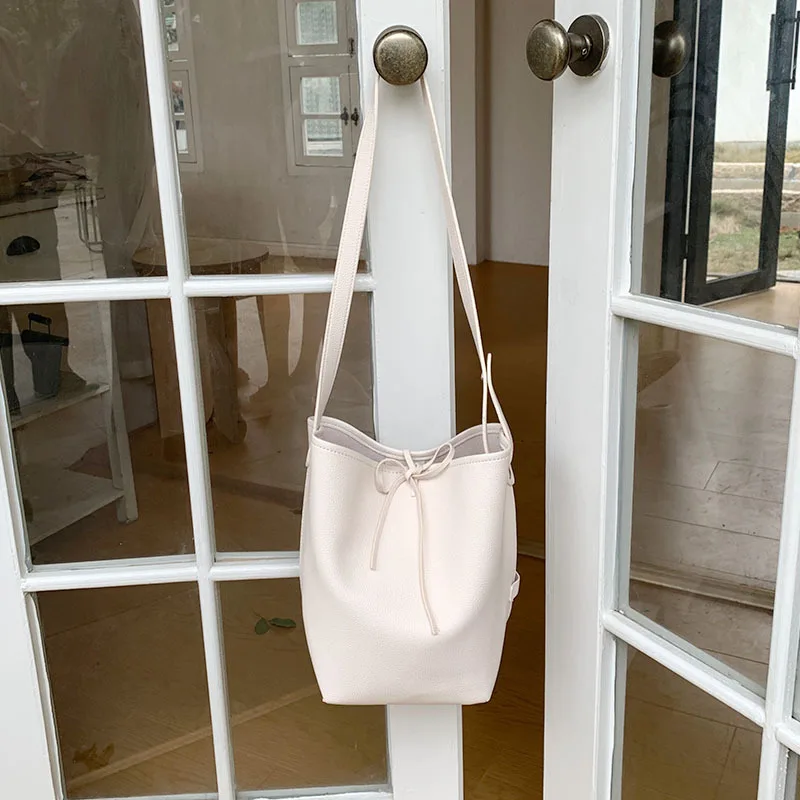 Niche design fashion simple crossbody bag bag women 2024 new all-in-one shoulder large capacity bucket bag batch crossbody