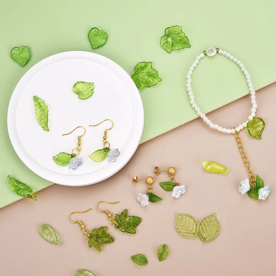 Perline acriliche trasparenti verdi a forma di foglia, pendenti, perline sfuse per la creazione di gioielli fai da te, collane, bracciali, ciondoli, accessori - Italia