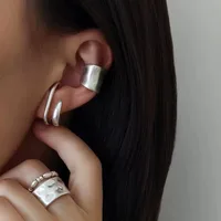 Boucles d'oreilles tendance rétro pour femme, sans perçage, en forme de C large, style manchette, cadeau pour fille, bijoux simples pour le quotidien 3