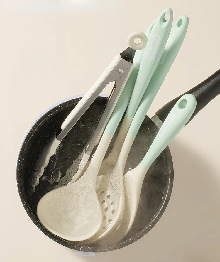 Description Picture 4 of item5pcs silicone spatula set for household use, non stick pot, baby food special spatula and spoon combination kitchen gadgets