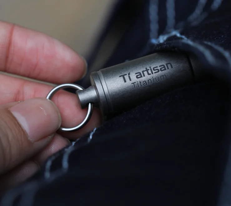 Рисунок 2 - титановые водонепроницаемые флаконы для лекарств