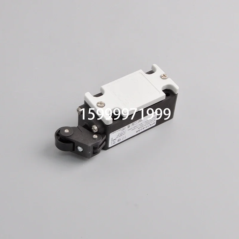 

Печатная машина Heidelberg 00.780.3413 SM102 CD102, подающий цепной привод, переключатель AT4/11-3/I/AR