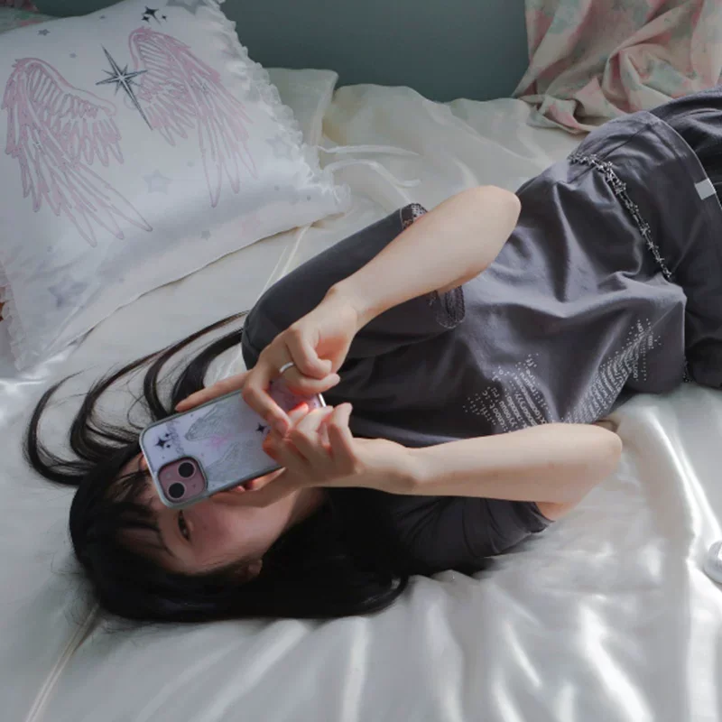 Korean-Inspired Cute Angel Wings Phone Case with Sweet and Spicy Design