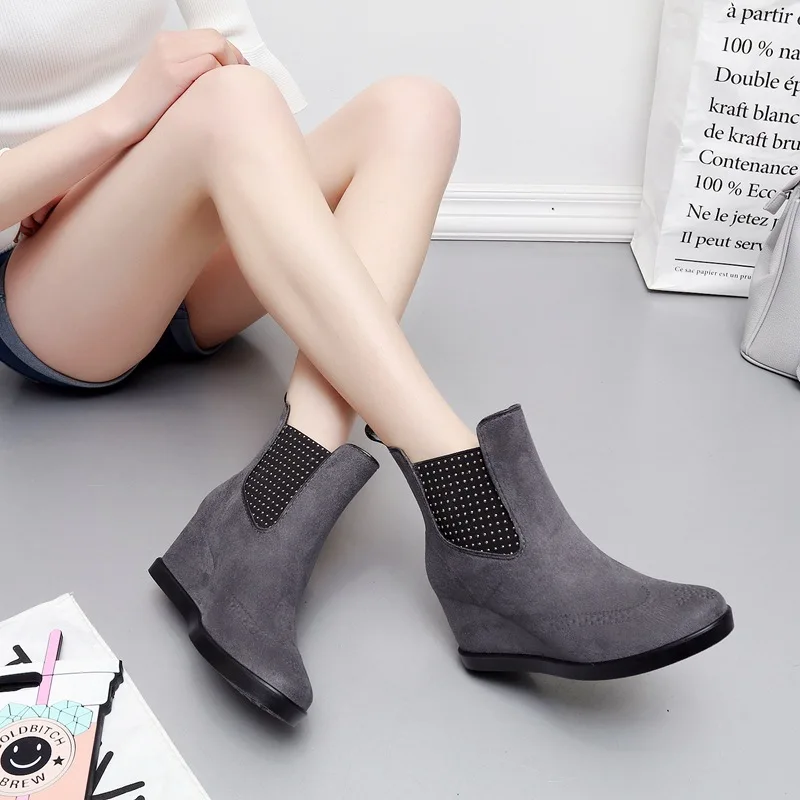 Designer Rain Boots Gumboots Short Rubber Boots Low Galoshes Ankle Rain Boots Waterproof Fishing Galoshes Boots  Round Toe