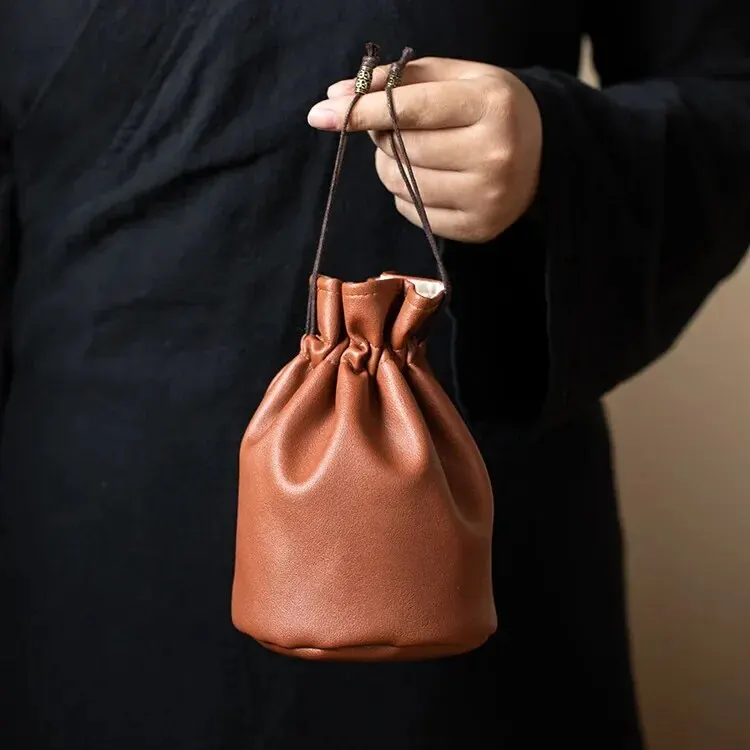 Floating-world slow customer storage bag Brown