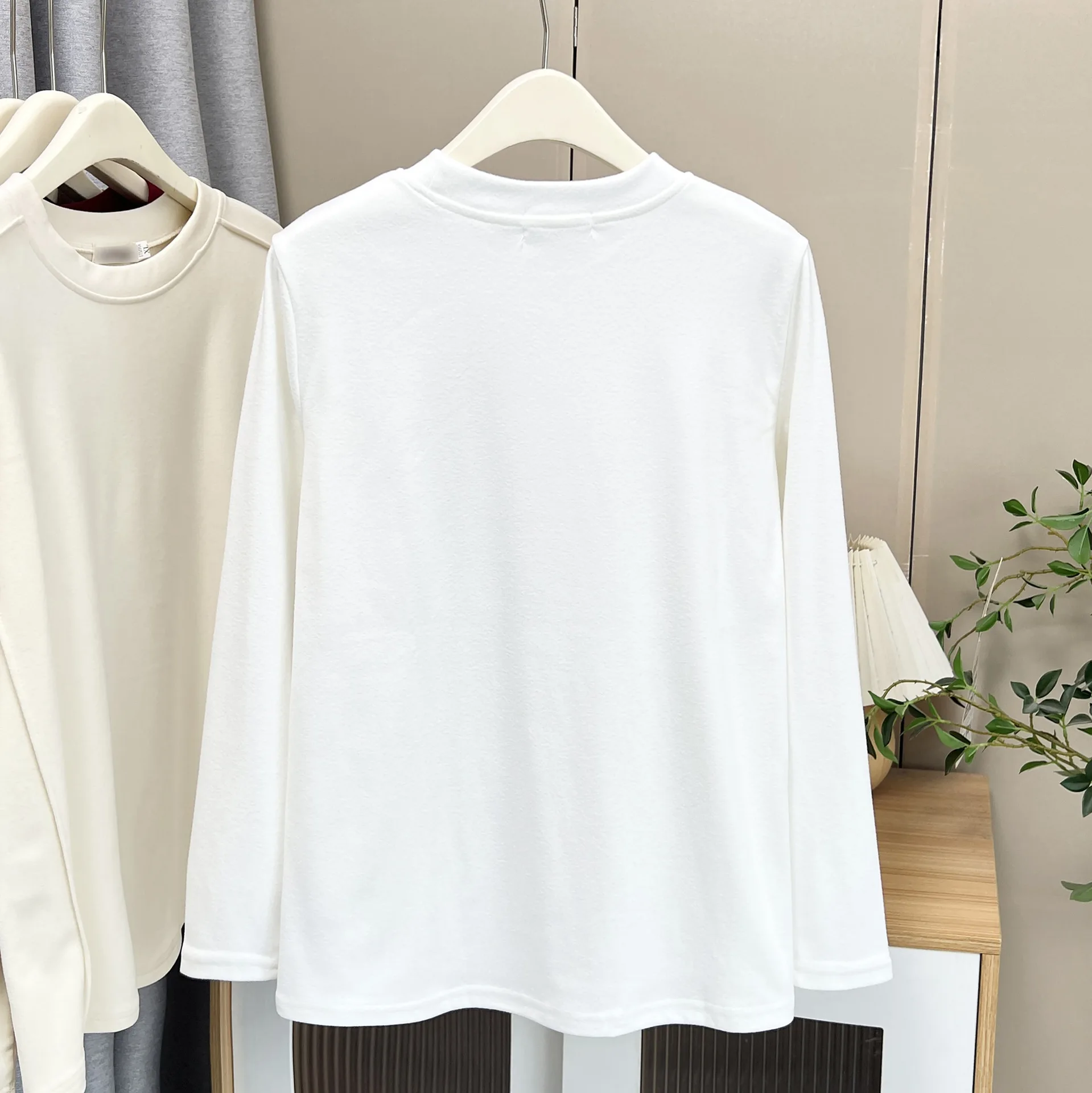 XXXXL Fashion Plus Size Women's T-Shirt Autumn Winter New Basic Style Warm round-neck three-dimensional Cut DE Velvet Base Tops