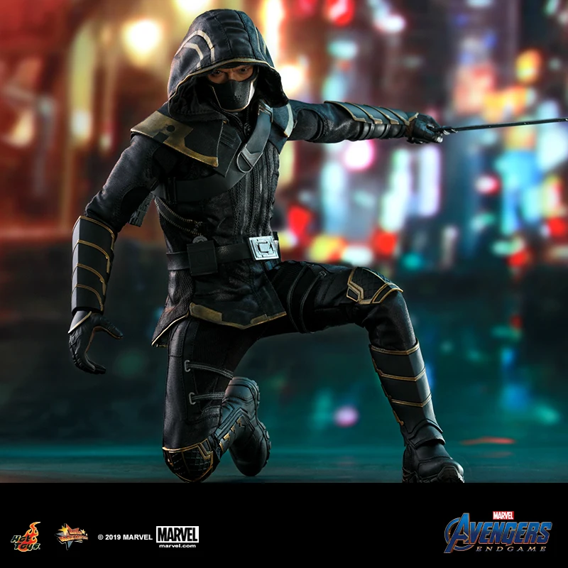 

Inventory Original Hottoys Marvel The Avengers Characters Action Figurine Hawkeye Thanos Moveable Figurine Bithday