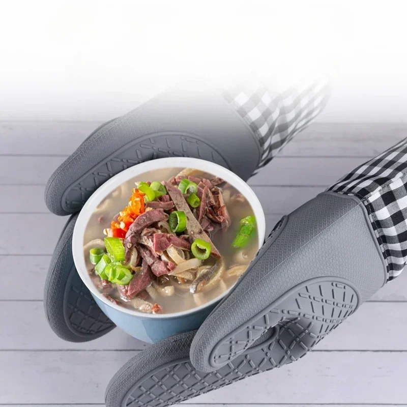 1pcs Kitchen Silicone Anti Scald Gloves Thickened Extended and Cotton Baked Household Microwave Oven Insulation Gloves