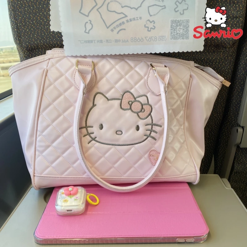 

New Sanrio Hello Kitty Women Travel Bag Girl Cartoon Fashion Pu Waterproof Travel Super High Capacity Convenient Storage Handbag