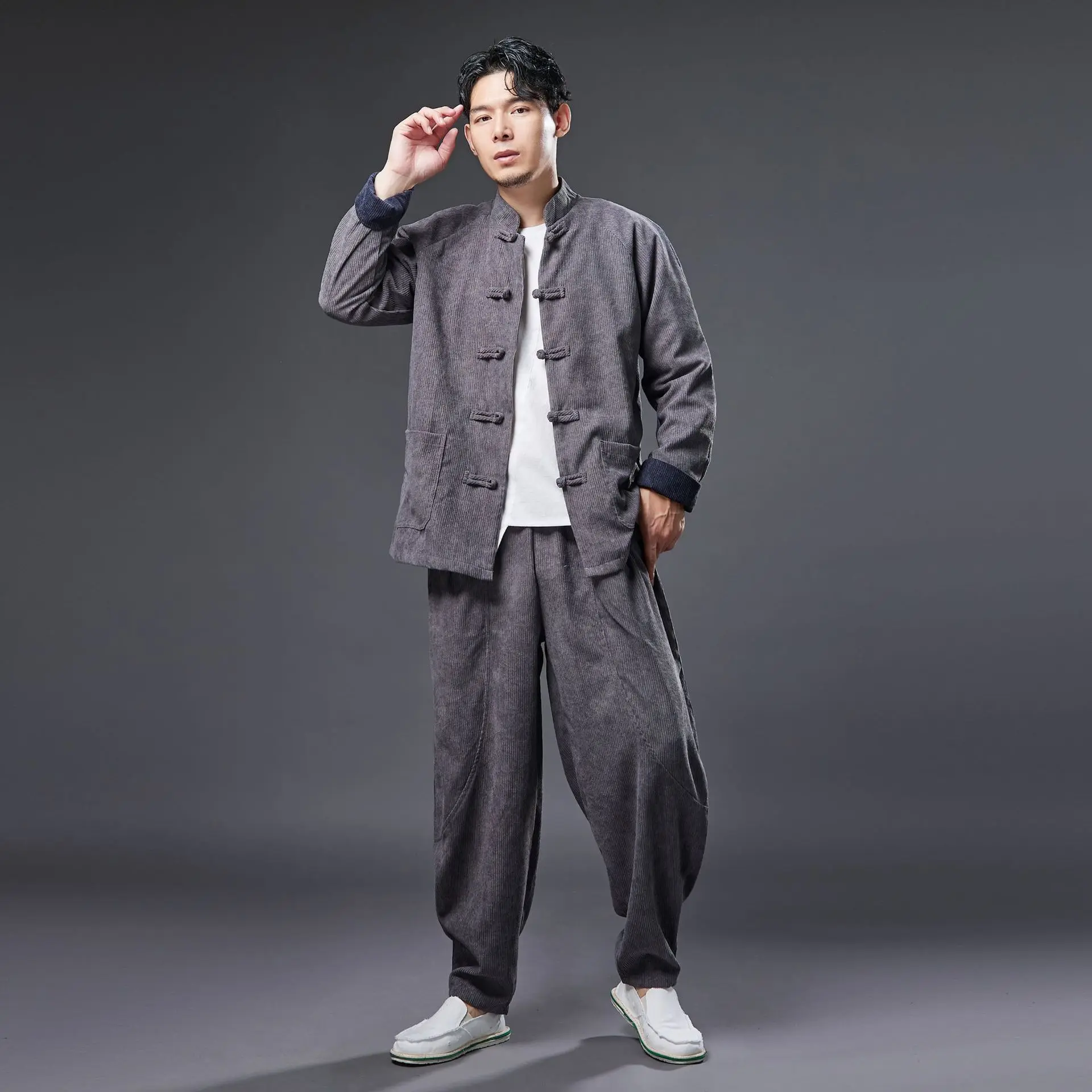 

Новинка 2022, осенне-зимняя мужская спортивная одежда, вельветовые свободные брюки + куртка, беговые джоггеры, фитнес-тренировки, повседневный комплект, спортивный костюм, спортивный костюм