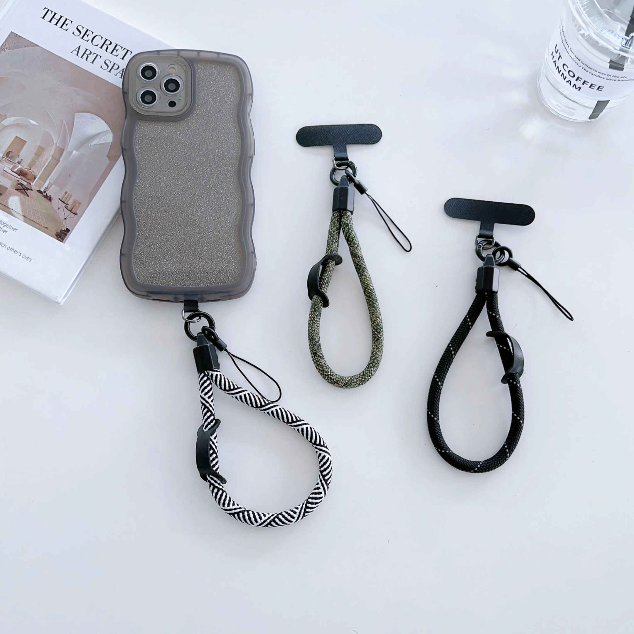 Vibrant Woven Wristband Lanyard – Multi-Purpose Accessory for Phones, Headphones, Keys, and Wallets