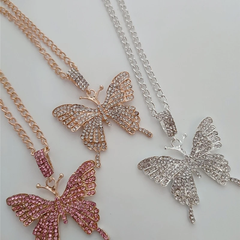 

Ожерелье с подвеской в виде бабочки