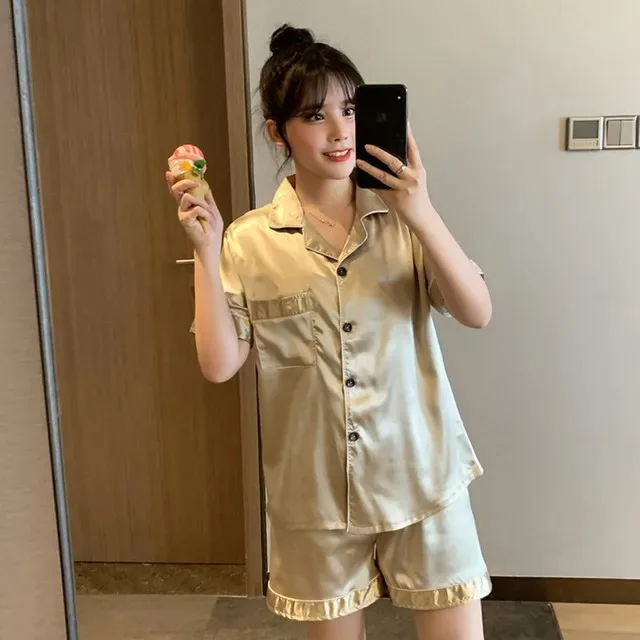 Couleur unie vêtements de nuit soie Satin Pyjamas Couple ensemble à manches courtes Pyjamas costume Pijama femmes hommes vêtements de détente grande taille Pj ensemble
