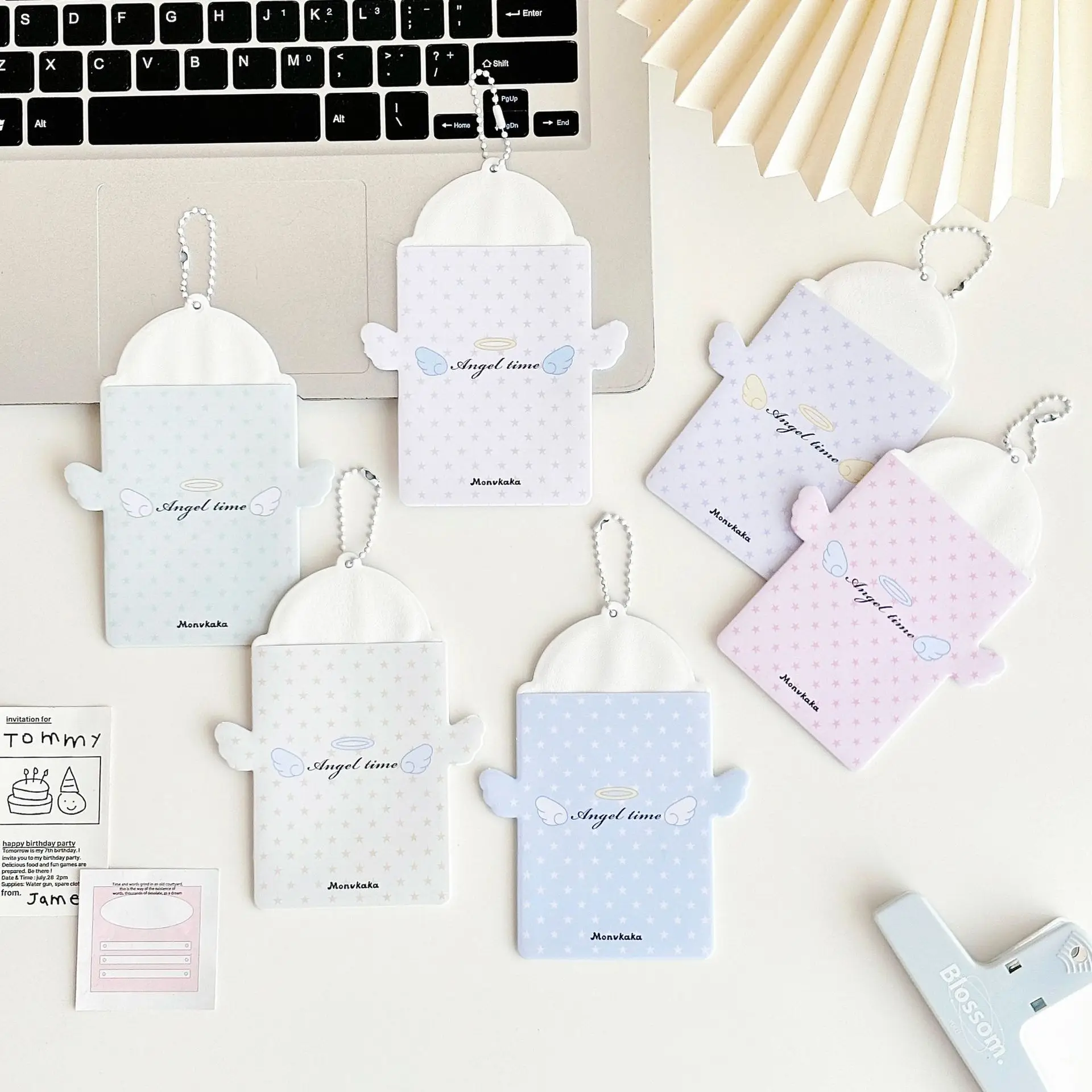 Ins Angel Wings Kpop Card Holder PVC Card Cover Keychain Ornament Photocard Holder Student Bus Car Case Photo Protector Sleeves