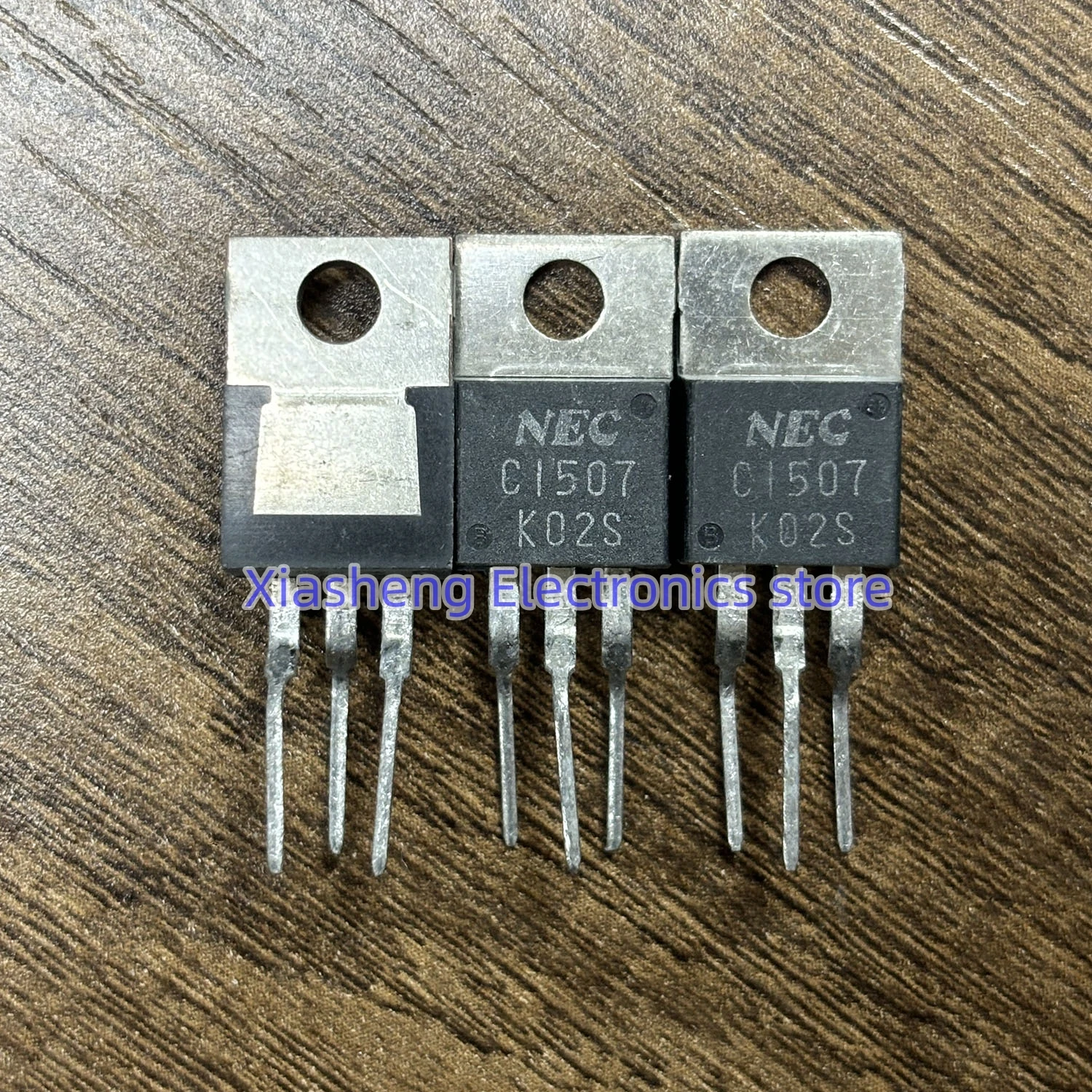 새로운 원본 10Pcs C1507 2SC1507 TO-220 트랜지스터 재고 있음 좋은 품질