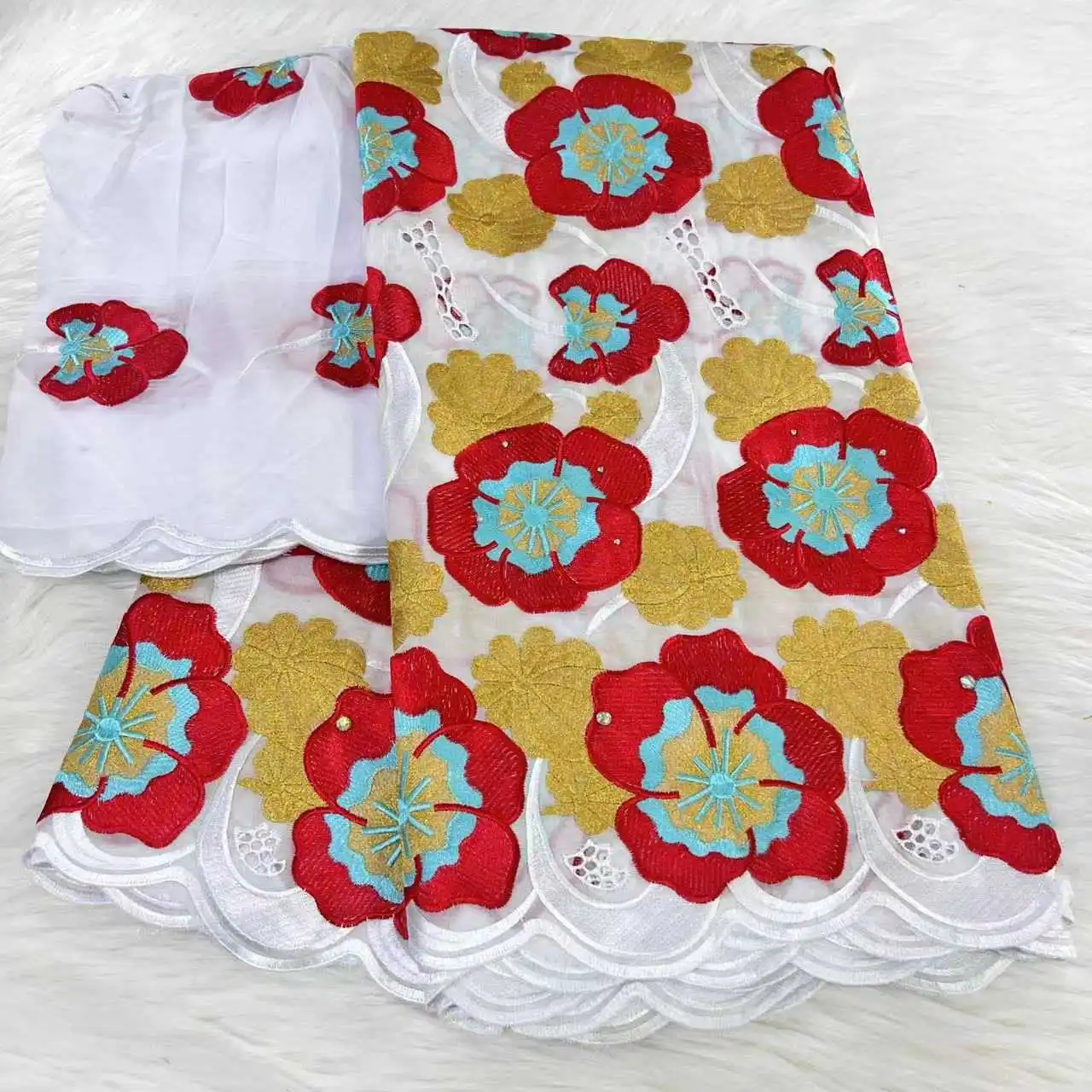 

High Quality African 100%Cotton Swiss Voile Lace Fabrics With Scarfs Embroidery in Switzerland Garment Lace Fabrics 5+2Yards