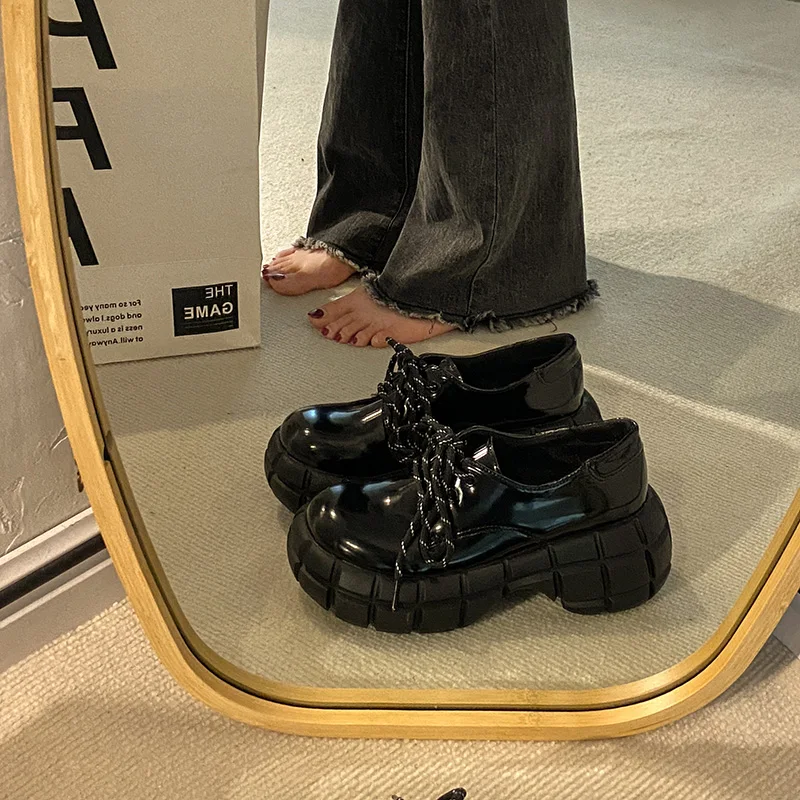 

Женские лоферы, обувь в британском стиле, туфли на танкетке с круглым носком, черные повседневные женские кроссовки на плоской подошве, универсальные оксфорды, клоги, платформа 2023