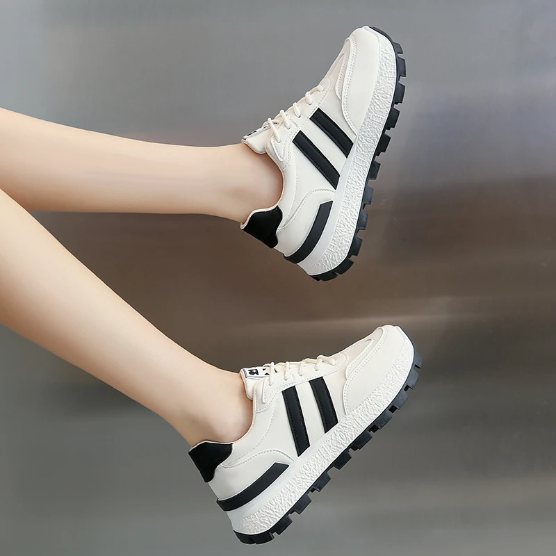 Sneaker Trend White Shoes Trend 2018 Chunky Sneakers Dad