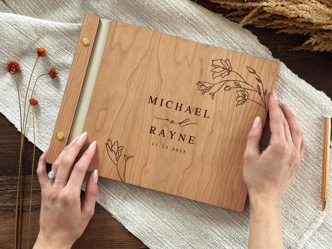 Personalized Wedding Guest Book with Floral Design for Garden Weddings，Customize the names and wedding dates of the bride& groom