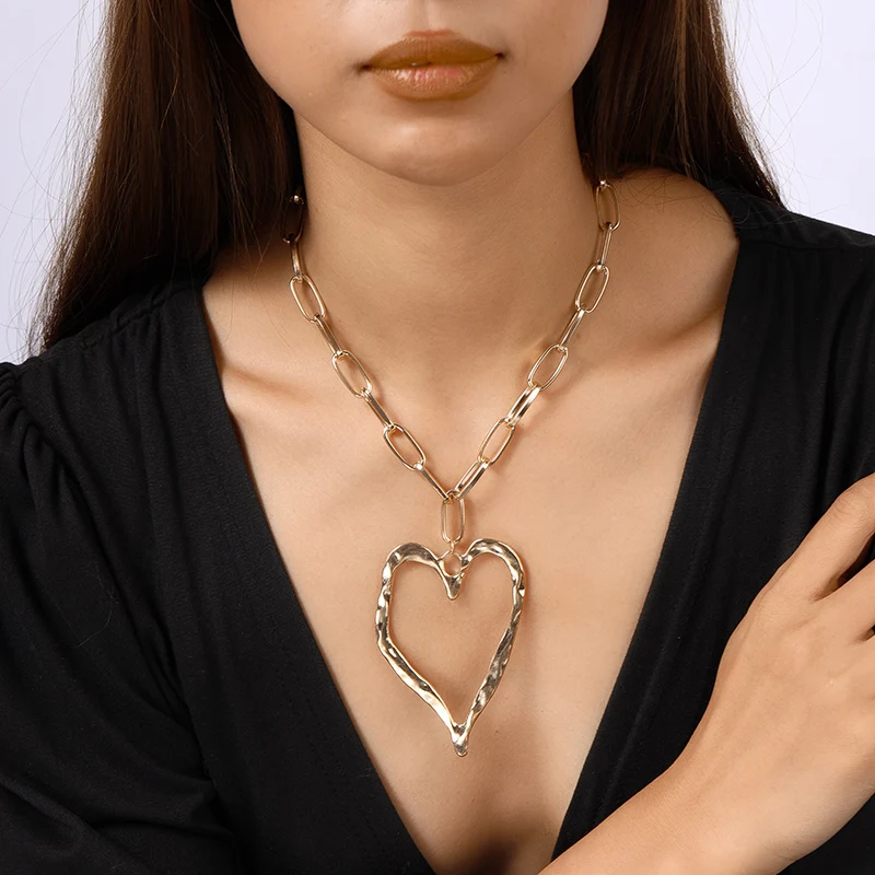 Gothic übertriebene hohle Liebe Herz Anhänger Halskette für Frauen Mädchen Party Festival Schmuck Geschenke