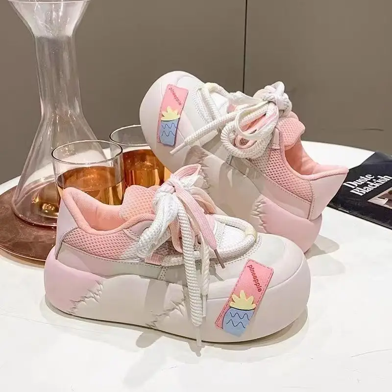 

2024 Spring and Autumn New Thick Sole Lightweight Non-slip Comfortable Muffin Sports Casual Bread Small White Shoes Woman