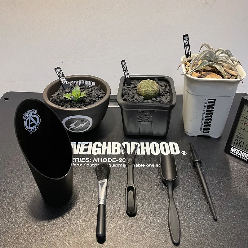 

NEIGHBORHOOD-SRS TUBER ROOT PLANT, PALACE, Black SuIT, HORTICULTURAL SOIL