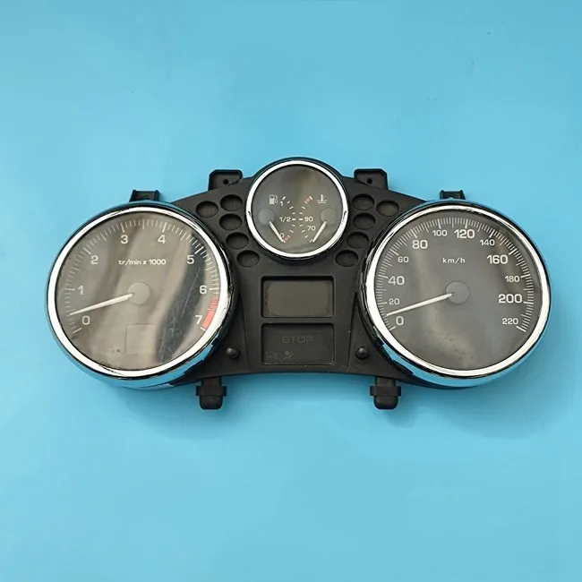 VW  4 BORA 806B 806C 826  QDARCTIC original dismount INSTRUMENT