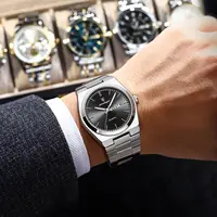 POEDAGAR montre-bracelet à Quartz pour hommes de luxe étanche lumineux Date semaine homme montre en acier inoxydable affaires montres de mode pour hommes 5
