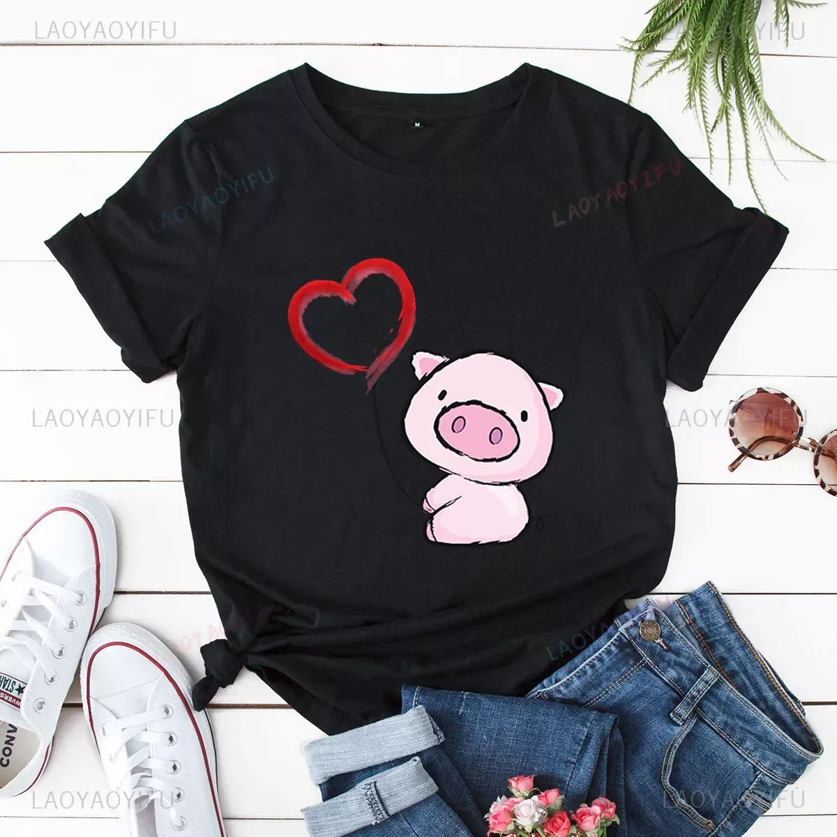 

Cartoon Love Pig Printing Women T Shirts Summer Short-sleev Fashion Kawaii Printed T-shirt Cotton Ladies Casual Loose Streetwear