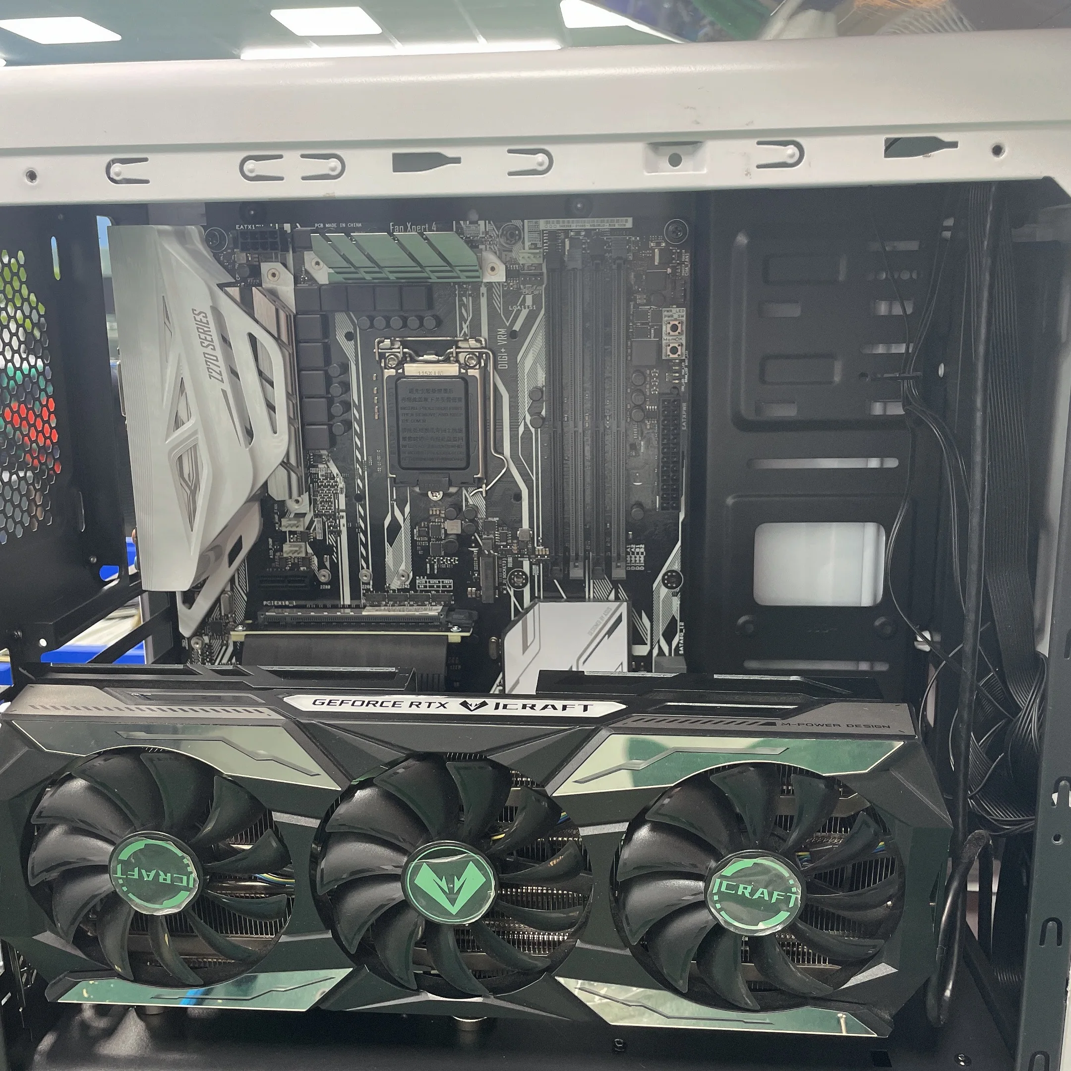 Vertical GPU Gaming, Placas de Vídeo PCIe