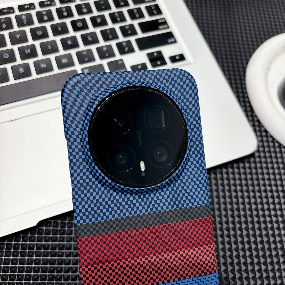 Frameless Carbon Fiber Kevlar Magnetic Phone Case with Stripe Texture