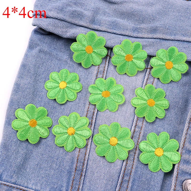 Red rose Flower embroidered Iron/Sew on patch jeans top Dress Skirt bag badge