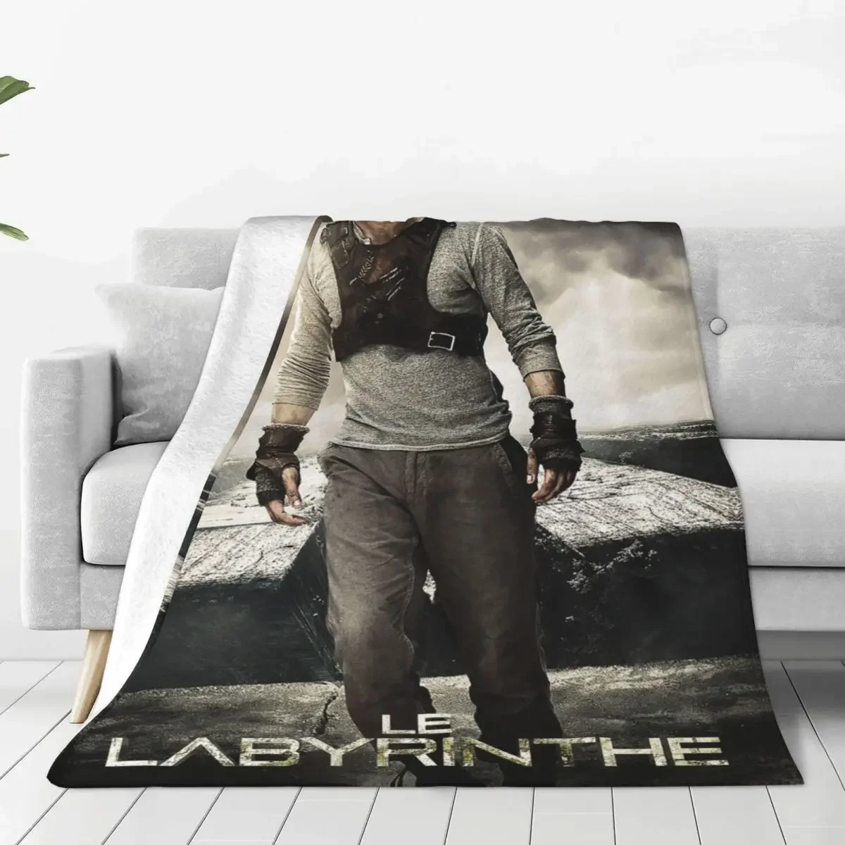 

Dylan O'Brien Knitted Blanket Teen Wolf Flannel Throw Blanket Summer Air Conditioning Portable Soft Warm Bedspreads