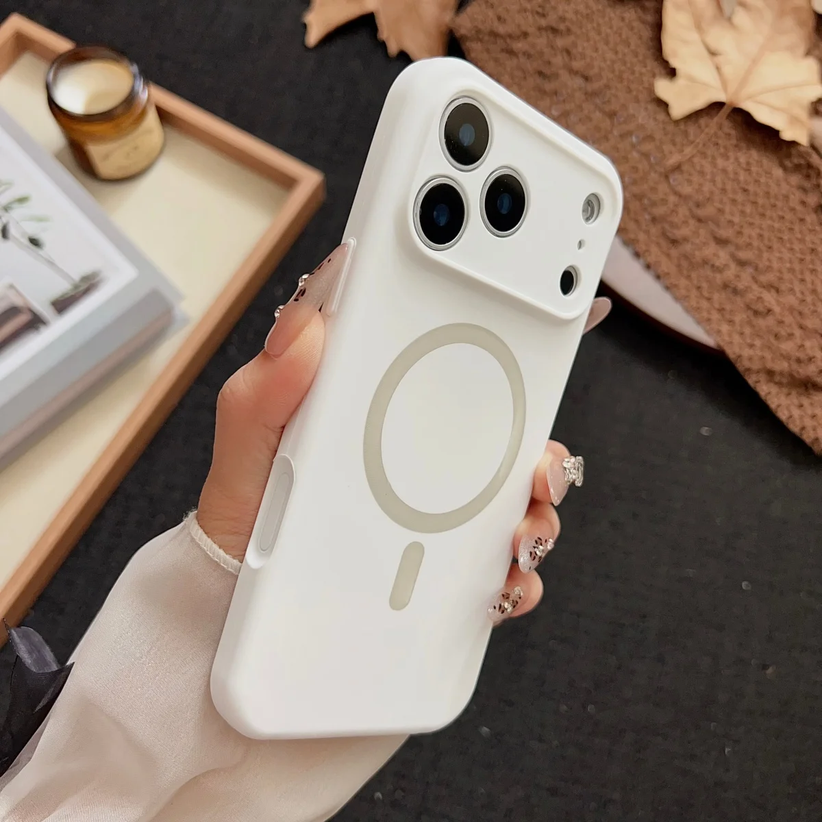 Luxury Liquid Silicone Magnetic Phone Case with MagSafe Compatibility and Wireless Charging Capability