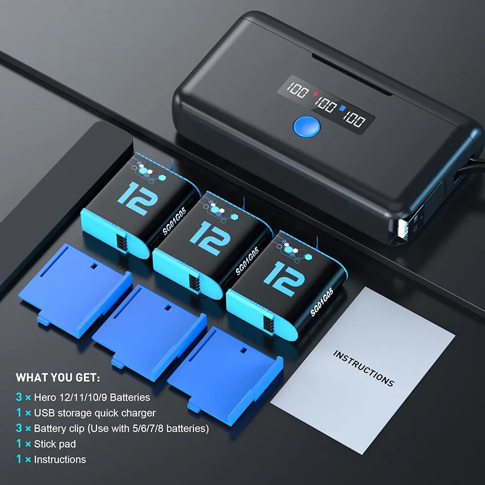 Chargeur multifonction pour GoPro Hero 12, 11, 10, 9 ouvert avec trois batteries insérées, câble USB branché.