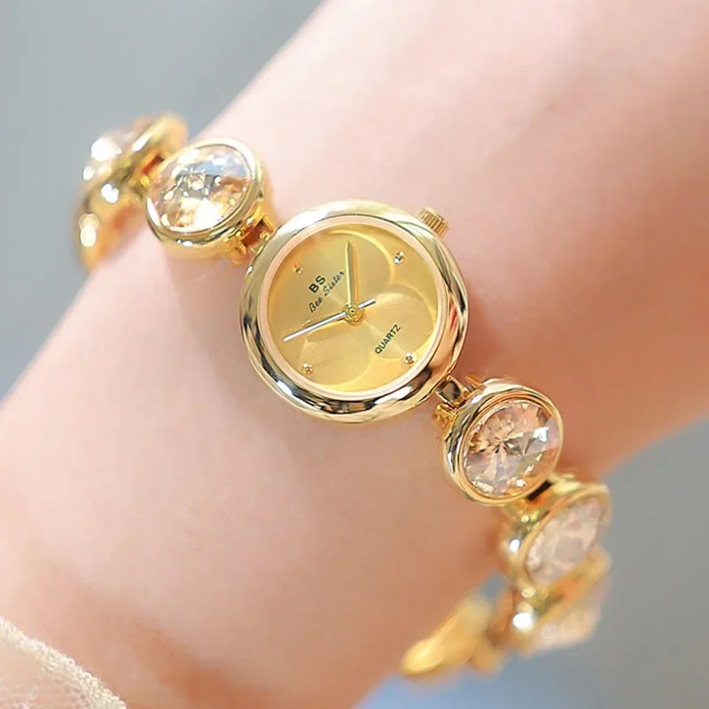 Luxury Women Watch Small Round Dial Fashion Champagne Gold Inlaid Diamond Bracelet Strap Exquisite Girl Quartz Watches Relojes
