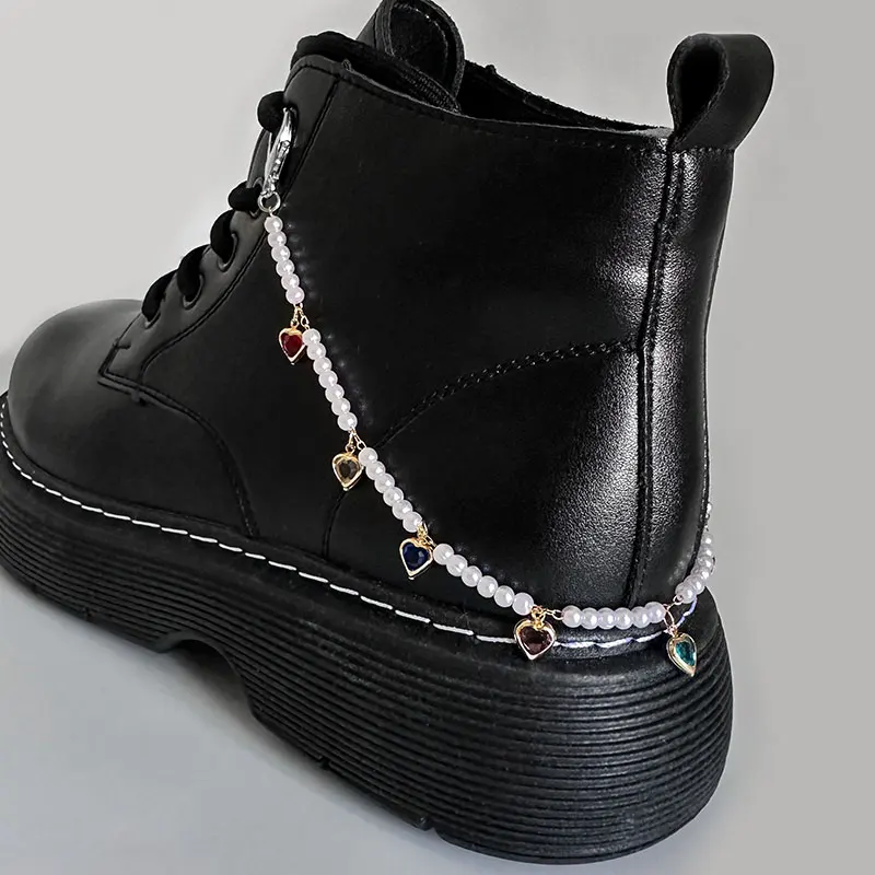 

2PCS Rhinestones Heart Charms Tassel Chains Shoe Buckles Decoration Vintage Pearls Chains Martin Boots Sneaker Shoes Accessories