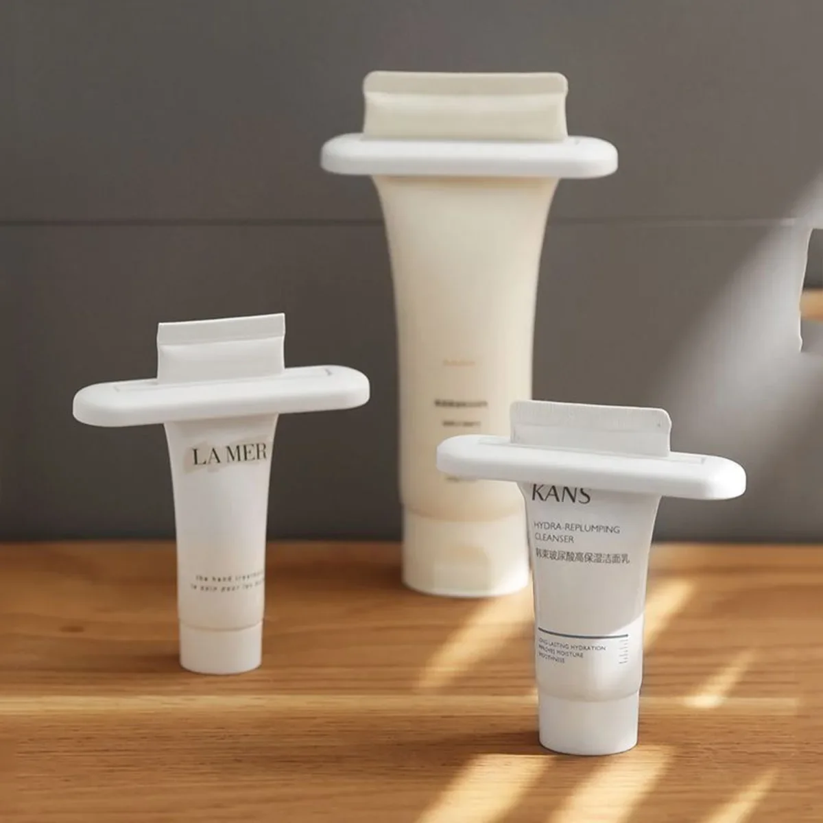 Toothpaste Squeezer, Toothpaste Clip, Facial Cleanser Hand Cream Squeezer, Household Manual Toothpaste Rolling Squeezer 5