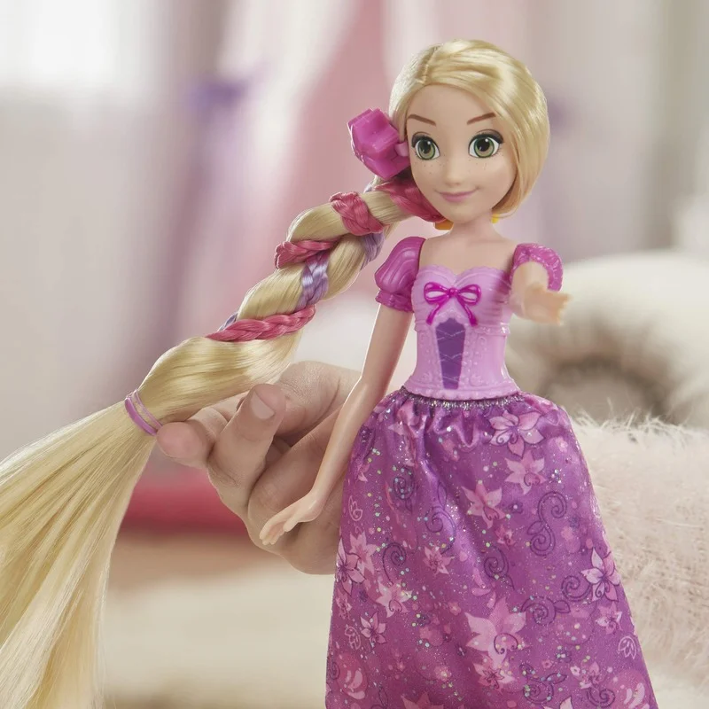 Tangled Rapunzel Brushing Hair