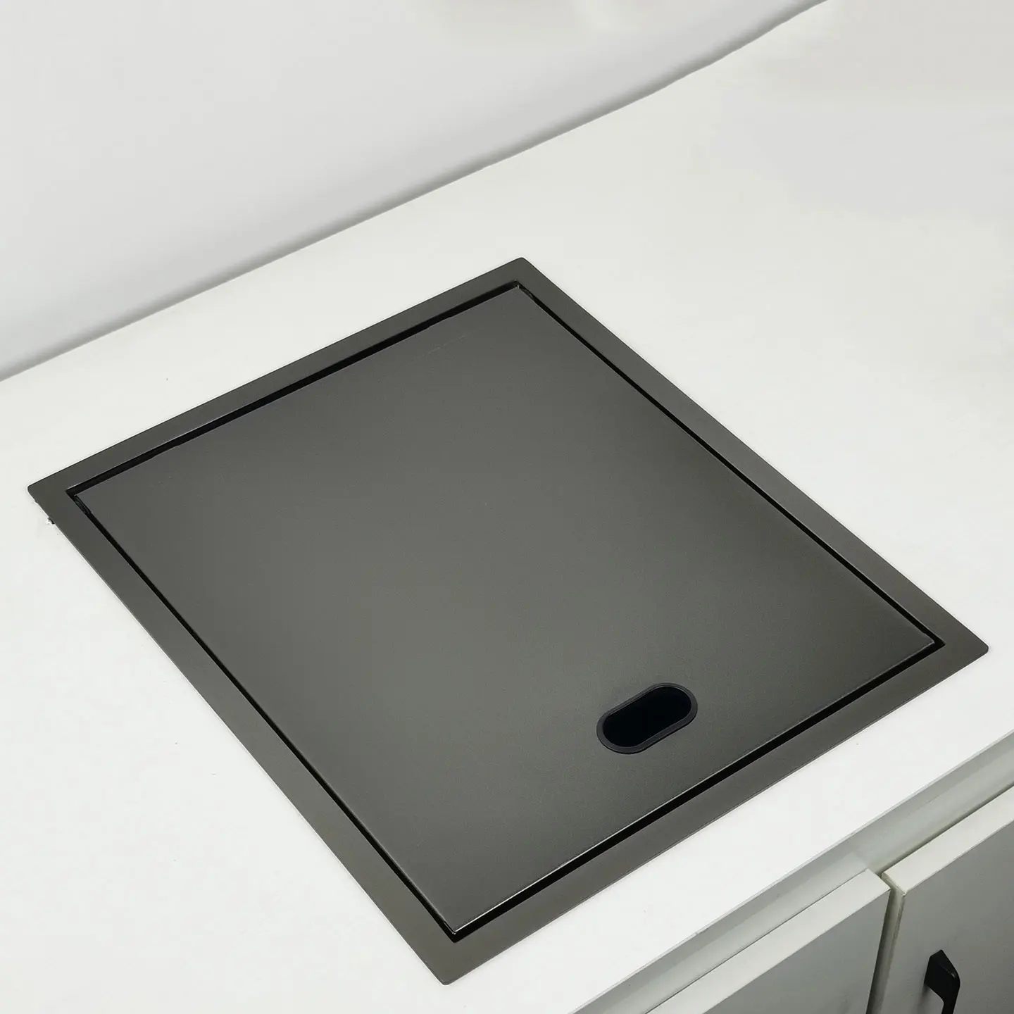 Concealed Gunmetal Kitchen Sink - Image 2