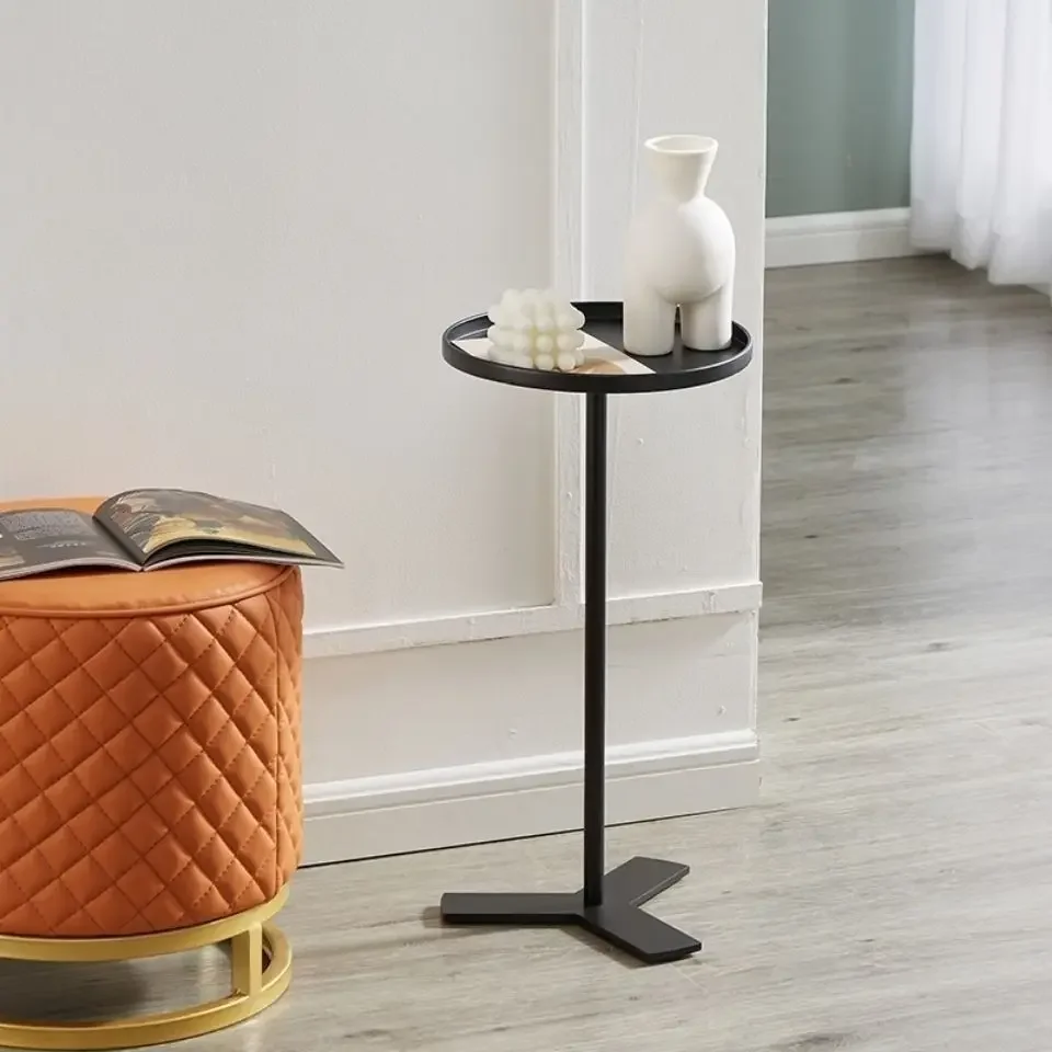 

Маленький круглый прикроватный столик для офиса, прикроватный столик в скандинавском минималистичном стиле для гостиной, Современная железная арт-мебель, журнальные столики, боковые мешки