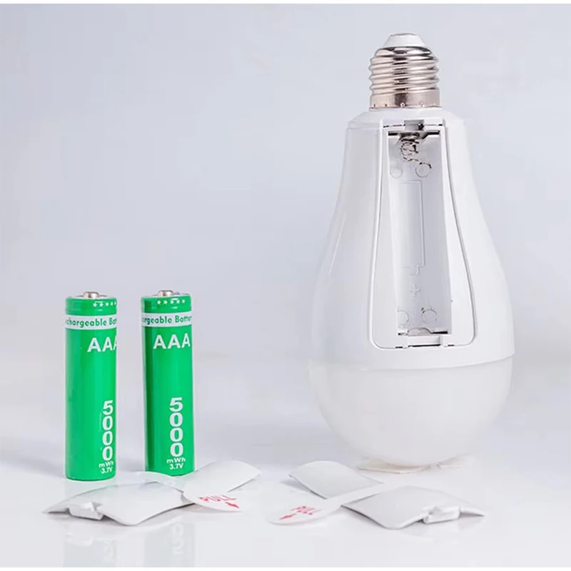 새로운 깜박임 없는 LED 전구 조명 휴대용 20w 분리형 듀얼 배터리 비상 전구 가족 캠핑 전구 정전 비상용
