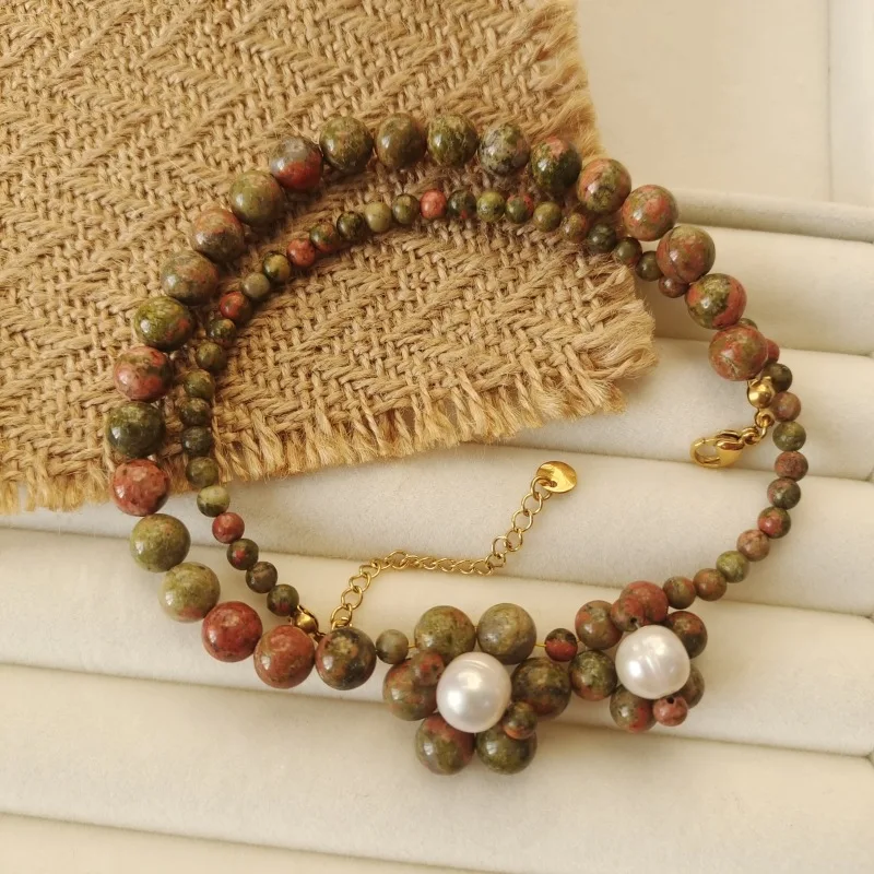 

vintage green natural stone freshwater pearl Maillard color personality elegant flower necklace clavicle chain for women