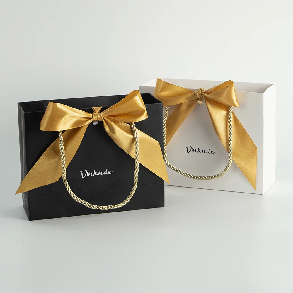 50pcs Bluk Custom Logo Paper Portable Packaging Bag Jewelry Box Gift Bags with Gold Bow Ribbon Favor For Wedding Birthday Party