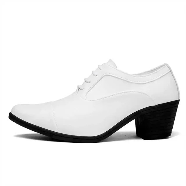 남성용 하이힐 정장 드레스로 패션과 기능의 경계선을 허물어 보세요.