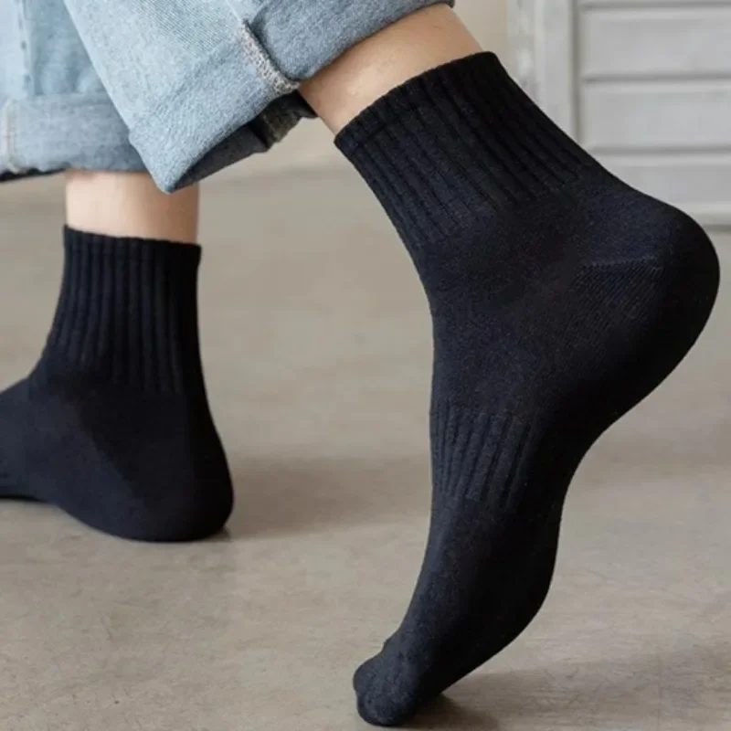 Men Warm Cotton Sock Black Grey White Foot Protection Middle Tube Socks Autumn Winter Man Running Cold Resistant Elastic Hosiery