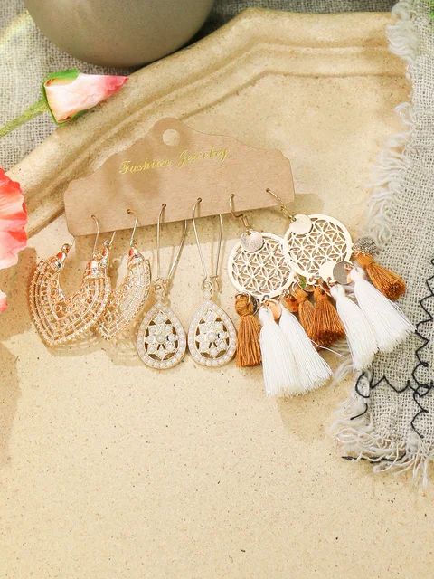 White Tassel Shell Earrings set