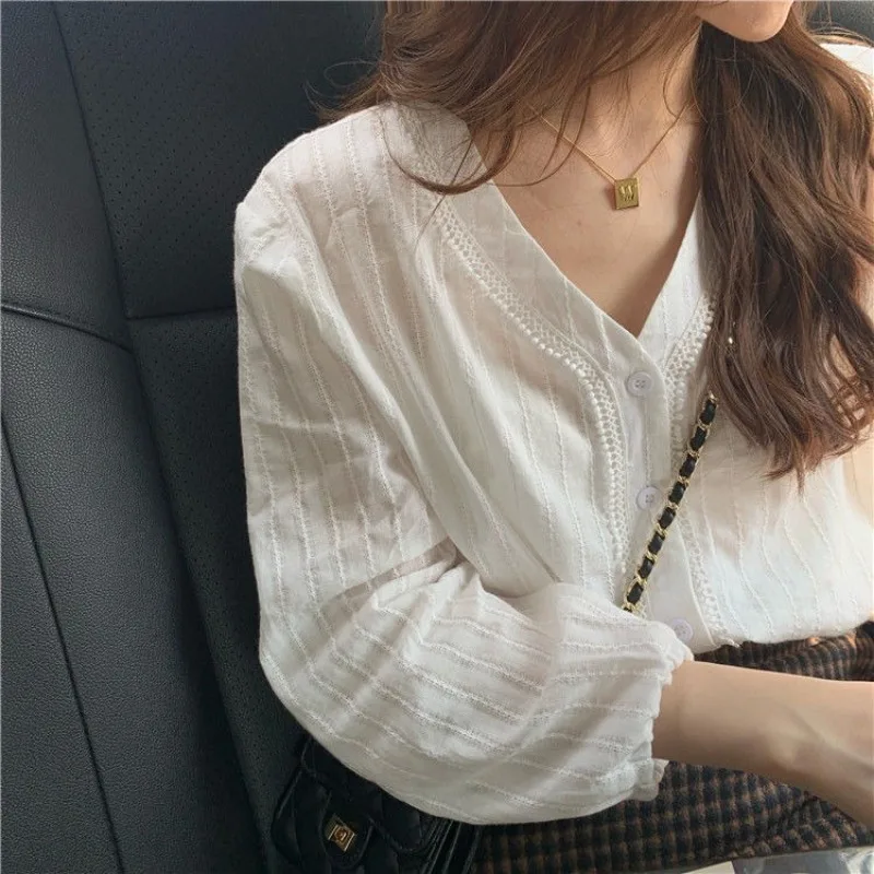 Women's Long Sleeve Lace Blouse V-neck Buttons White Shirt Elegant Loose Tops Ladies Casual Clothes Spring Autumn 8208